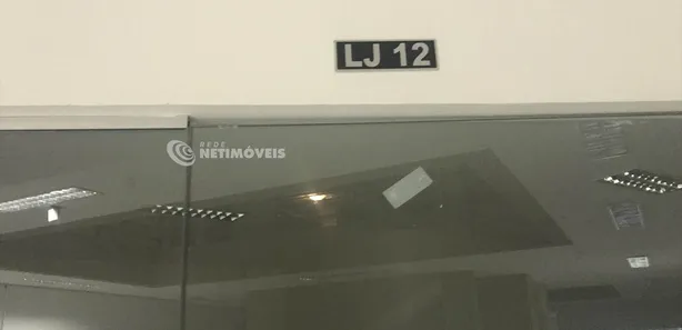 Loja / Salão / Ponto Comercial à venda, 32m² no Centro, Florestal