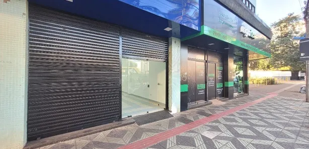 Conjunto Comercial / Sala para alugar, 108m² no Zona 01, Maringá