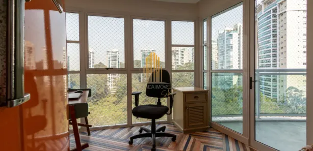 Apartamento com 4 Quartos à venda, 210m² no Jardim Morumbi, São Paulo