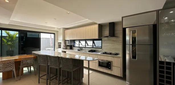 Sobrado com 4 Quartos à venda, 210m² no Jardins Capri, Senador Canedo