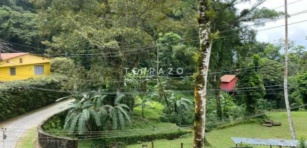 Casa de Condomínio com 2 Quartos à venda, 180m² no Monte Oliveti, Guapimirim