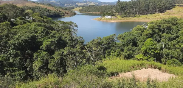 Terreno / Lote / Condomínio à venda, 600m² no , Igaratá