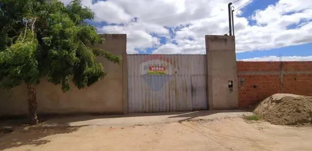 Galpão / Depósito / Armazém com 2 Quartos à venda, 140m² no Jardim São Paulo, Petrolina