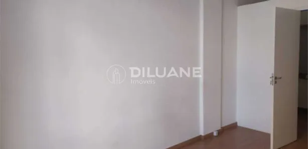 Kitnet com 1 Quarto à venda, 34m² no Centro, Niterói