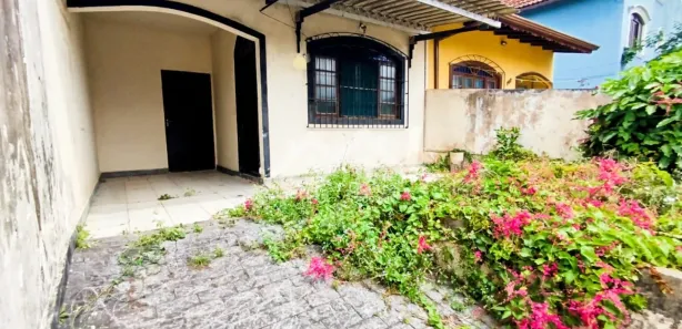 Casa com 2 Quartos à venda, 100m² no Balneário Arpoador, Peruíbe