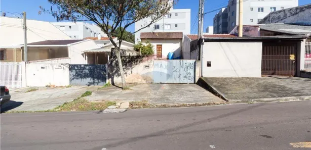 Terreno / Lote / Condomínio à venda, 131m² no Pinheirinho, Curitiba