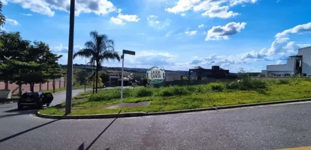 Terreno / Lote / Condomínio à venda, 549m² no Alphaville Vespasiano, Vespasiano