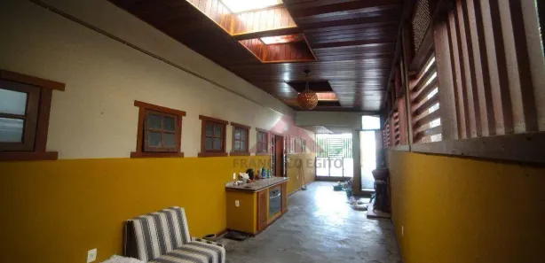 Casa de Condomínio com 7 Quartos à venda, 412m² no Baldeador, Niterói
