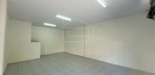 Loja / Salão / Ponto Comercial para alugar, 55m² no Chácara Braz Miraglia, Jaú