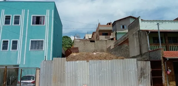 Terreno / Lote / Condomínio à venda, 210m² no Colina Verde, Pouso Alegre