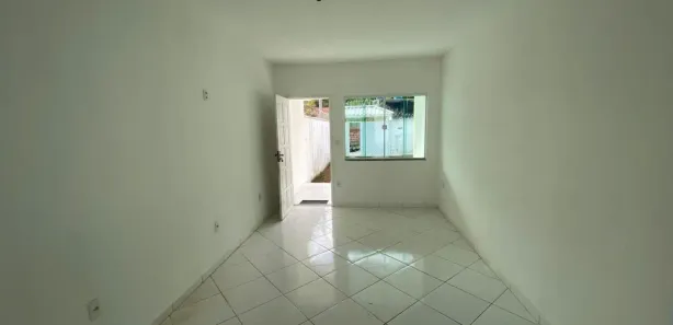 Casa com 2 Quartos para alugar, 80m² no Porto da Roça I, Saquarema