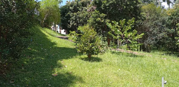 Casa com 3 Quartos para venda ou aluguel, 397m² no Chácara dos Junqueiras, Carapicuíba