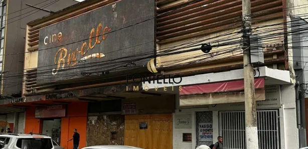 Prédio Inteiro à venda, 1250m² no Centro, Sete Lagoas