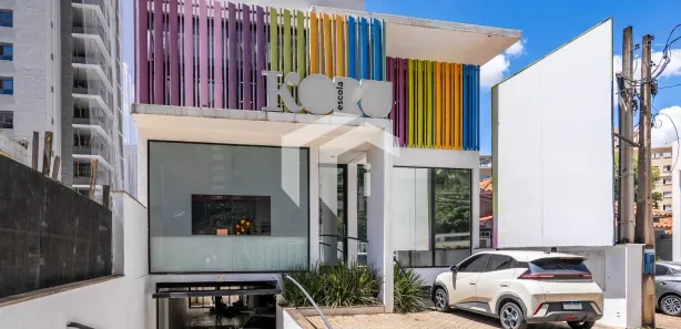 Prédio Inteiro com 9 Quartos para venda ou aluguel, 496m² no Cambuí, Campinas