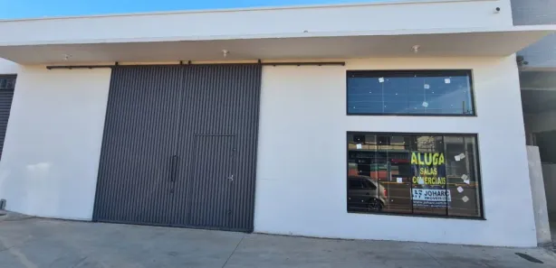 Loja / Salão / Ponto Comercial para alugar, 235m² no Jardim Apucarana, Apucarana