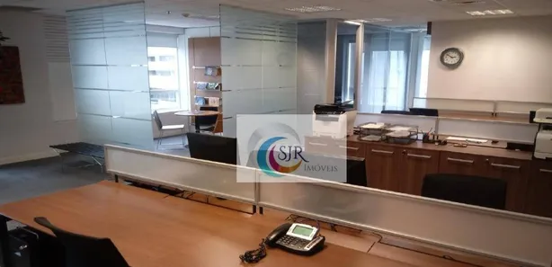 Conjunto Comercial / Sala para alugar, 136m² no Cidade Monções, São Paulo