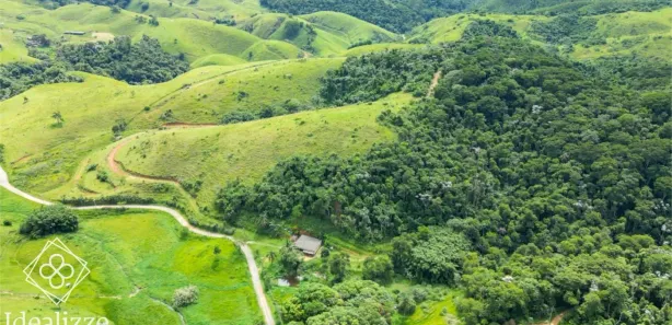 Fazenda / Sítio / Chácara com 1 Quarto à venda, 358800m² no , Piraí