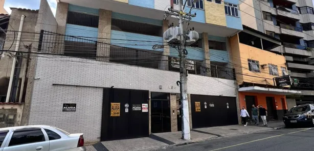 Apartamento com 3 Quartos para alugar, 100m² no Centro, Barra Mansa