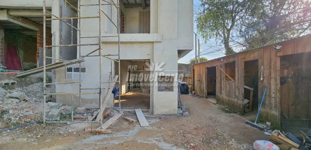 Sobrado com 3 Quartos à venda, 165m² no Xaxim, Curitiba