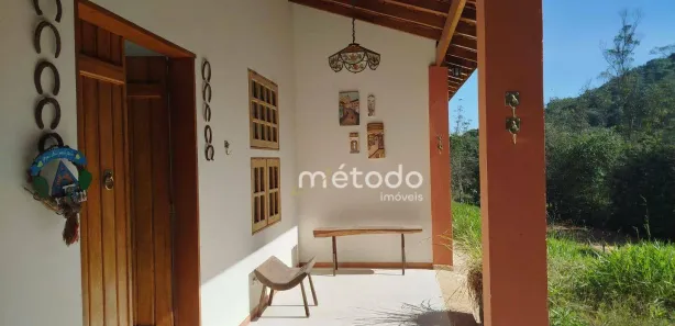 Fazenda / Sítio / Chácara com 2 Quartos à venda, 150m² no Freguesia da Escada, Guararema