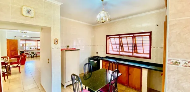 Sobrado com 3 Quartos à venda, 350m² no Perímetro Urbano, Sarapuí