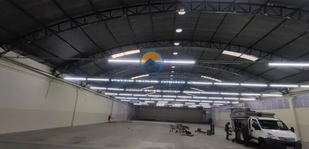 Galpão / Depósito / Armazém para alugar, 3671m² no Jardim Triângulo, Taboão da Serra