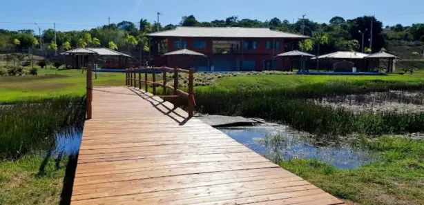 Terreno / Lote / Condomínio para venda ou aluguel, 533m² no Acupe, Santo Amaro