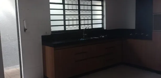 Casa com 2 Quartos à venda, 193m² no Jardim Macarenko, Sumaré