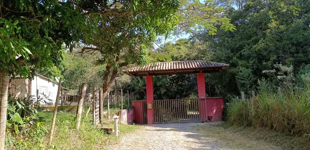 Fazenda / Sítio / Chácara com 4 Quartos à venda, 20000m² no Bom Destino, Santa Luzia