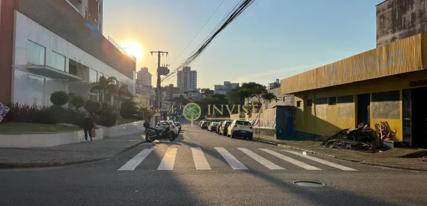 Loja / Salão / Ponto Comercial à venda, 225m² no Capoeiras, Florianópolis