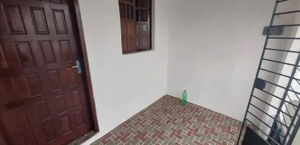 Casa com 3 Quartos para alugar, 150m² no Cordeiro, Recife