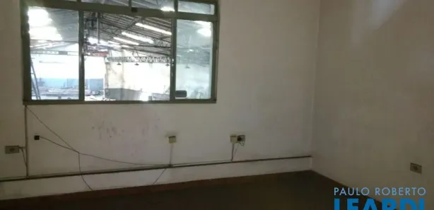 Galpão / Depósito / Armazém para alugar, 1400m² no Jardim Planalto, Arujá