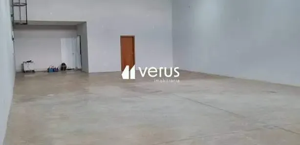 Galpão / Depósito / Armazém à venda, 330m² no Grand Ville, Uberlândia