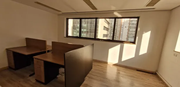 Conjunto Comercial / Sala para alugar, 72m² no Vila Olímpia, São Paulo