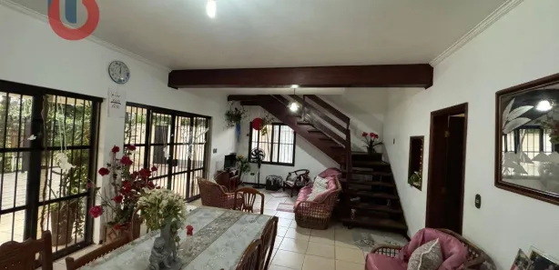 Sobrado com 5 Quartos para alugar, 340m² no Indaiá, Bertioga