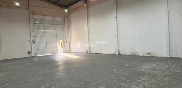 Galpão / Depósito / Armazém para alugar, 240m² no Centro, Camboriú