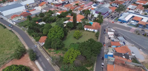 Fazenda / Sítio / Chácara com 5 Quartos à venda, 400m² no Centro, Araçoiaba da Serra