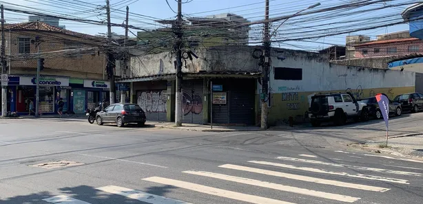 Loja / Salão / Ponto Comercial para venda ou aluguel, 323m² no Parque Duque, Duque de Caxias