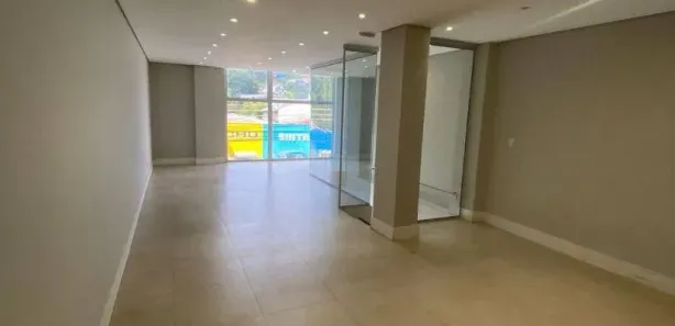 Conjunto Comercial / Sala para alugar, 90m² no Centro, Irati