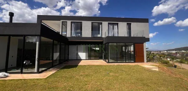 Casa de Condomínio com 4 Quartos à venda, 441m² no Serra Azul, 