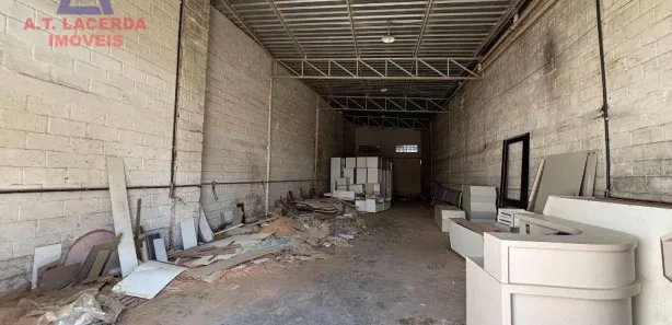 Galpão / Depósito / Armazém para venda ou aluguel, 200m² no Santo Expedito, Montes Claros