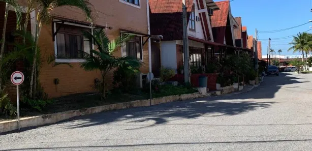 Casa de Condomínio com 6 Quartos para alugar, 100m² no Centro, Araruama