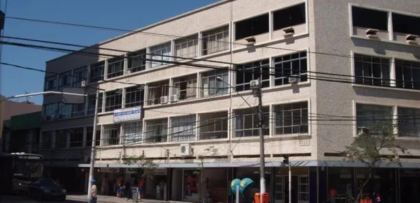 Loja / Salão / Ponto Comercial para venda ou aluguel, 40m² no Campos Elíseos, Resende