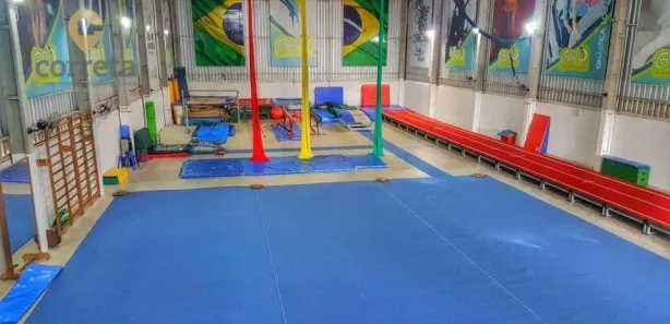 Galpão / Depósito / Armazém para alugar, 580m² no Residencial Praia Âncora, Rio das Ostras