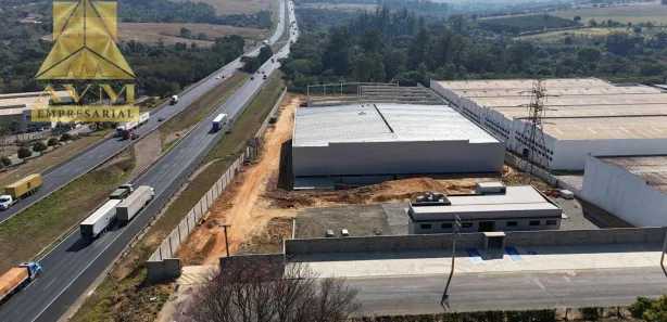 Galpão / Depósito / Armazém para venda ou aluguel, 10000m² no Salto Grande, Americana