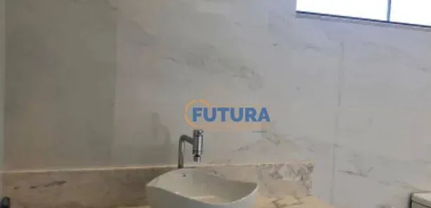 Casa de Condomínio com 3 Quartos à venda, 328m² no Região dos Lagos, Brasília