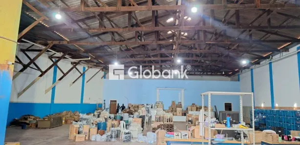 Galpão / Depósito / Armazém à venda, 1052m² no Centro, Montes Claros