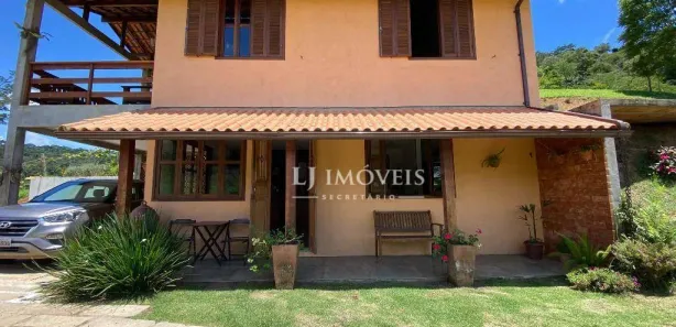Fazenda / Sítio / Chácara com 4 Quartos à venda, 450m² no Pedro do Rio, Petrópolis