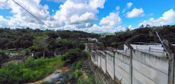 Galpão / Depósito / Armazém para alugar, 360m² no Abc, Moreno