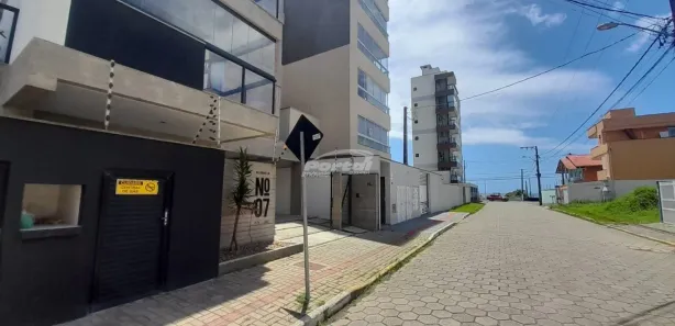 Apartamento com 2 Quartos para alugar, 102m² no Itacolomi, Balneário Piçarras